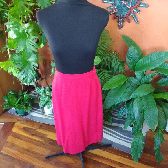 Another Price Drop! Vintage handmade Deep Rich Red Wool Suit - Picture 6 of 10